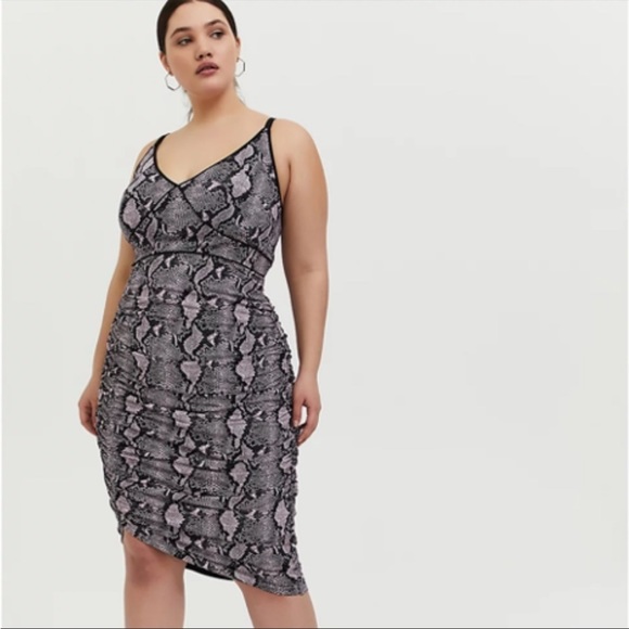 Sexy Dress - Picture 1 of 4